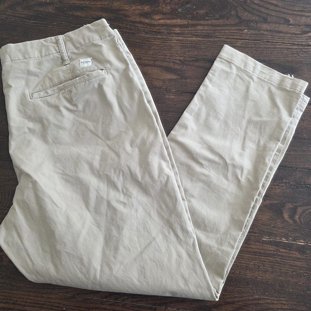 American Eagle Outfitters Khaki Chinos